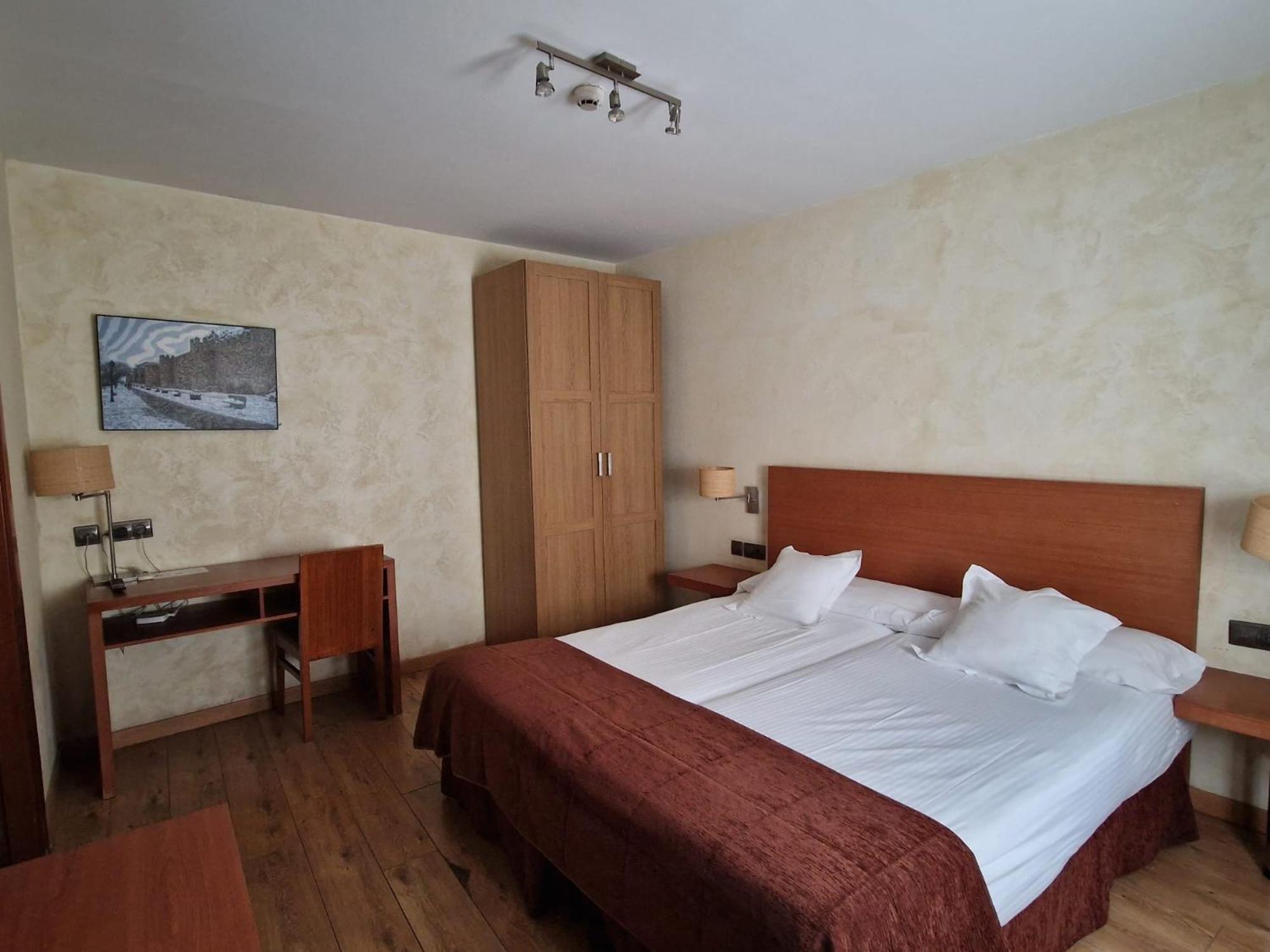 Hotel Las Leyendas Ávila Luaran gambar