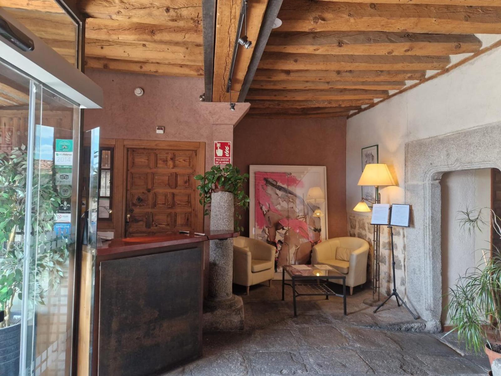 Hotel Las Leyendas Ávila Luaran gambar