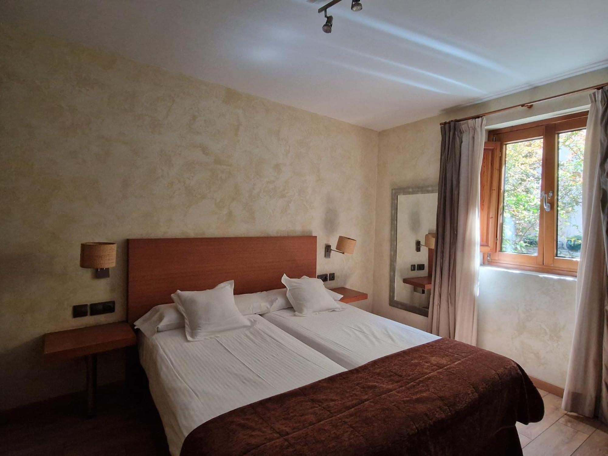 Hotel Las Leyendas Ávila Luaran gambar