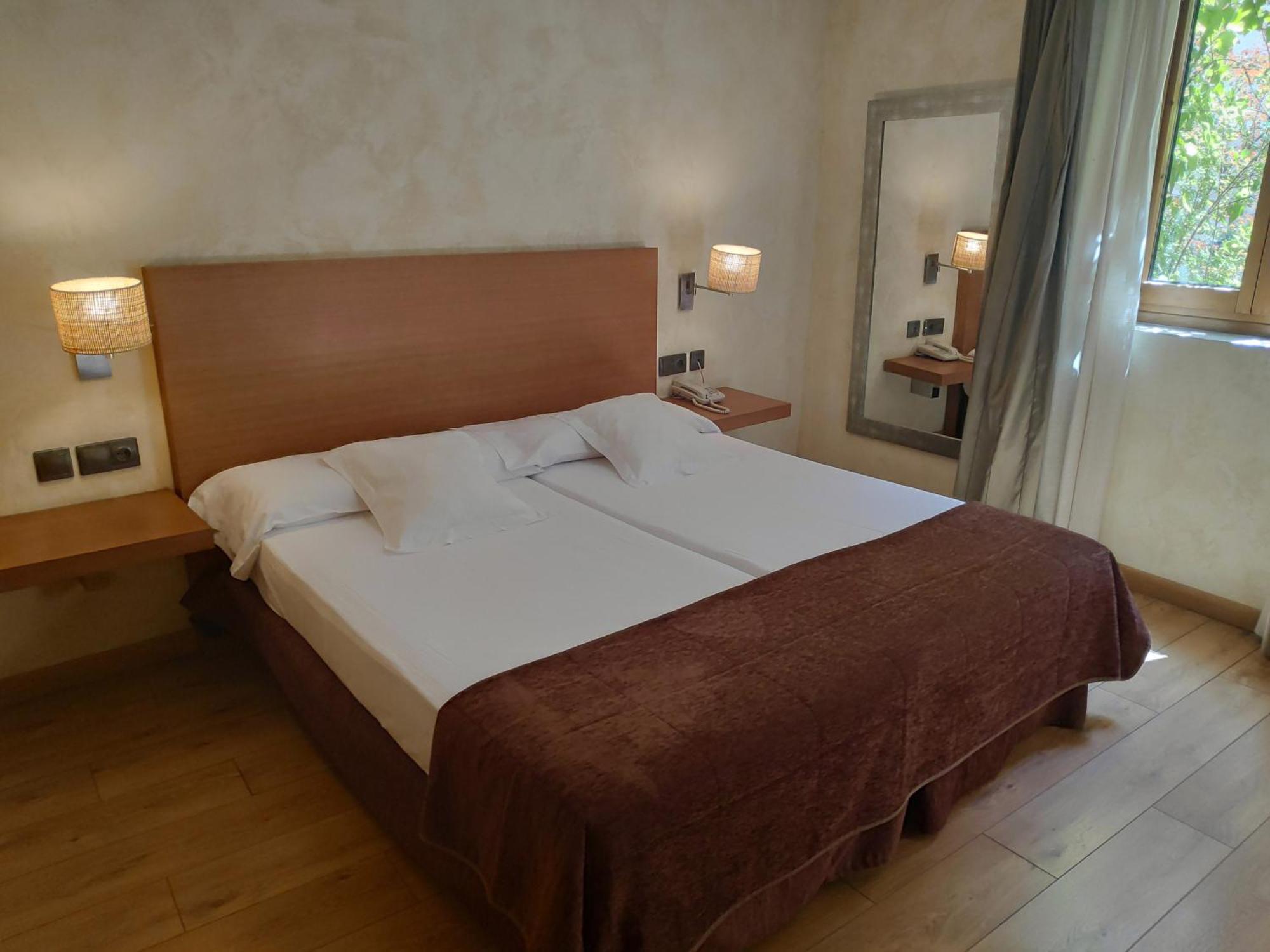 Hotel Las Leyendas Ávila Luaran gambar